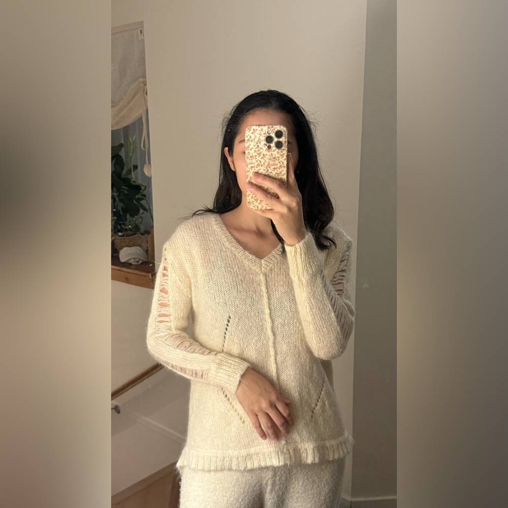 New! 100% mohair sweater